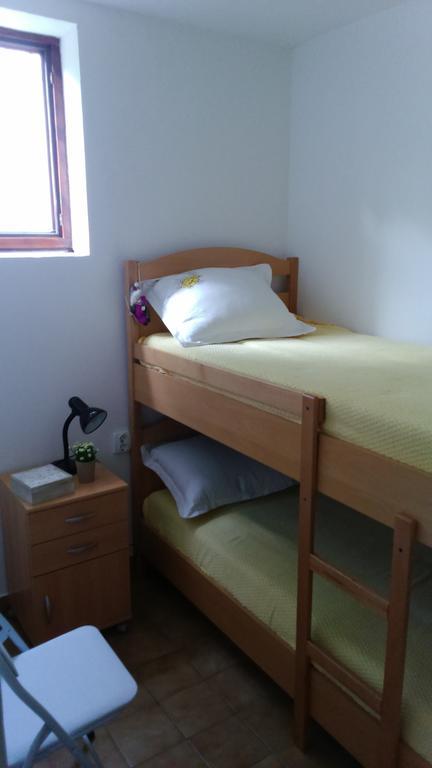 Studio Apartment Jadranko Krnica Habitación foto