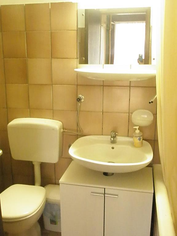 Studio Apartment Jadranko Krnica Habitación foto